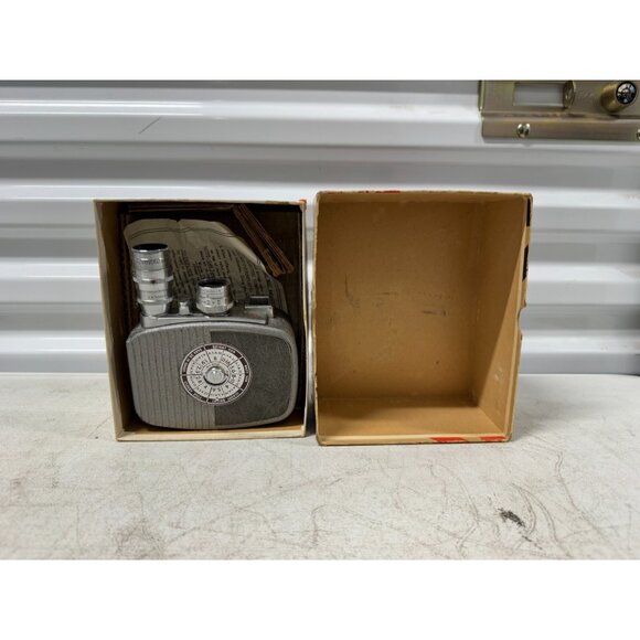 Keystone Captri 8mm Rollfilm Camera K-25 f1.9 w/ Box, Paperwork, Film, Filter - Picture 2 of 12